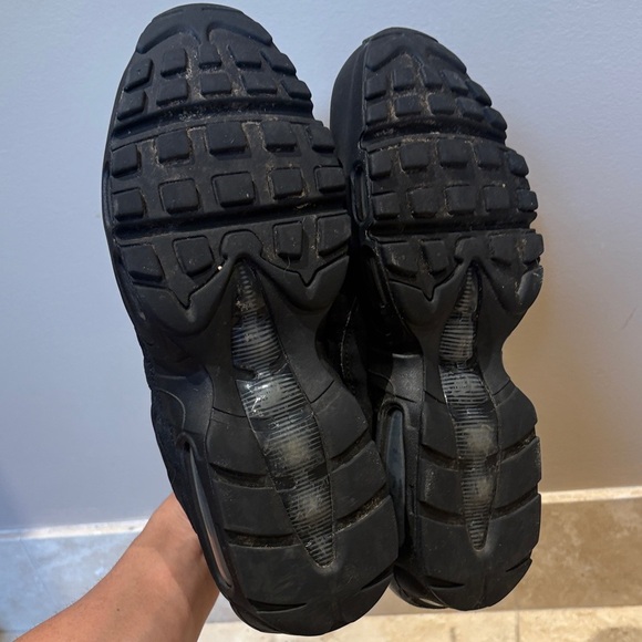 Nike Men's Triple Black Air Max Sneakers - Picture 2 of 5